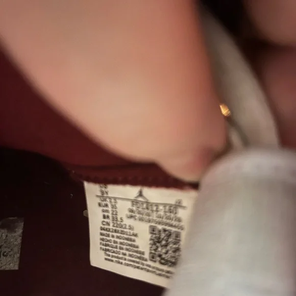 Nike Red and White Sneakers - Picture 6 of 7